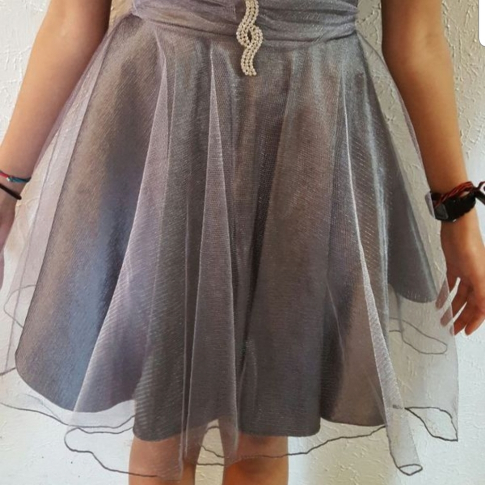 Dress - Picture 2 of 5